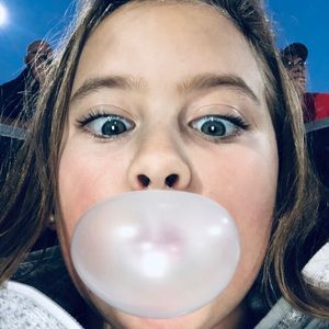 Meet your Posher, Avery